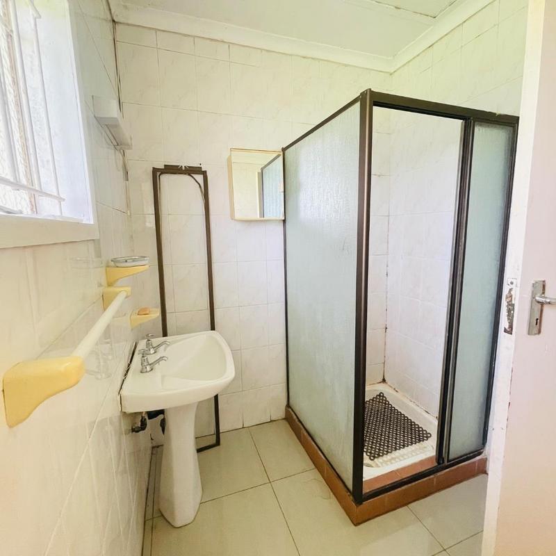 7 Bedroom Property for Sale in Golf View North West